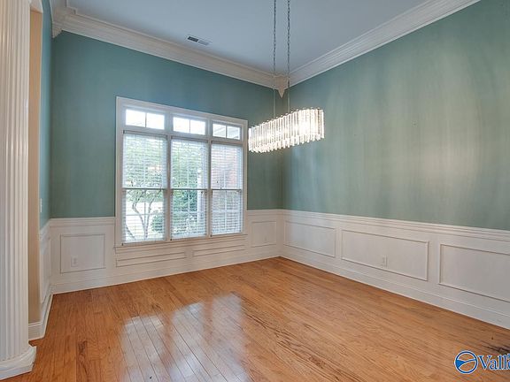 4th image of 204 Pearle Wood Ct