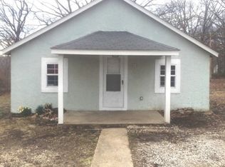 604 2nd St, Waynesville, MO 65583