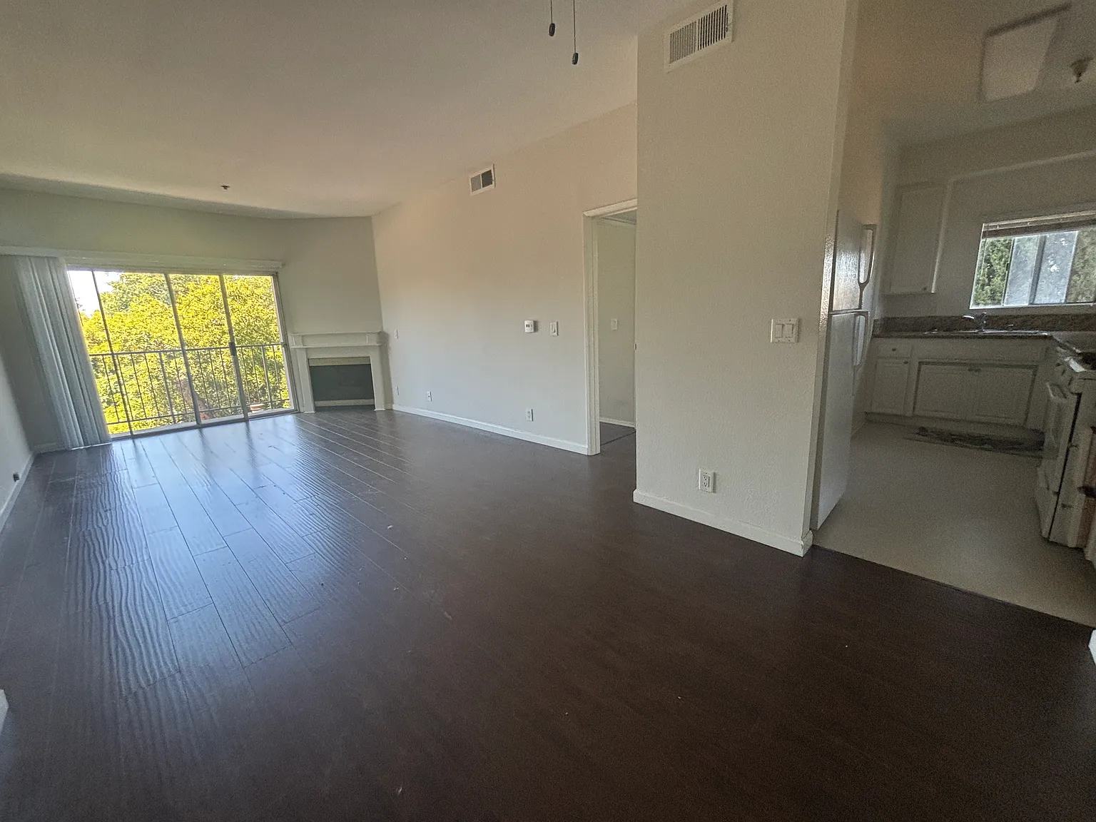 2 bed, 1000 sqft, $2,795 — Photo 1