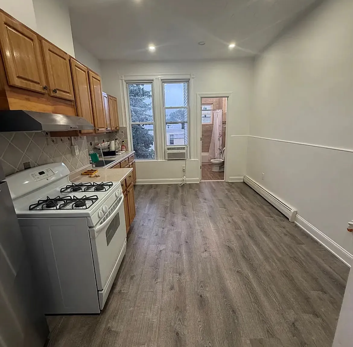 2 bed, $2,000 — Photo 4