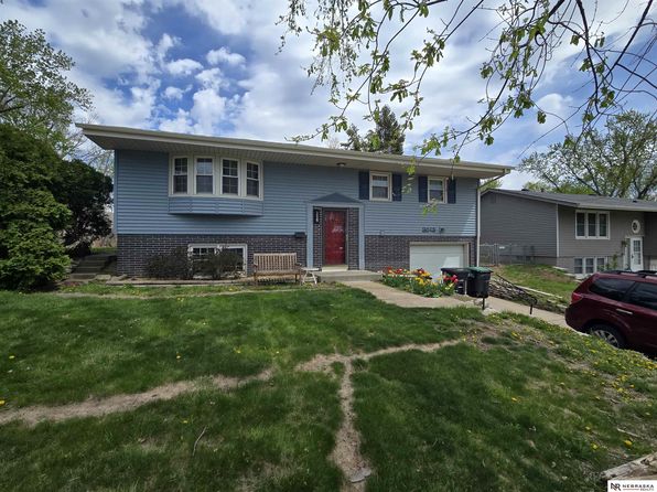 3015 S 137th St, Omaha, NE 68144