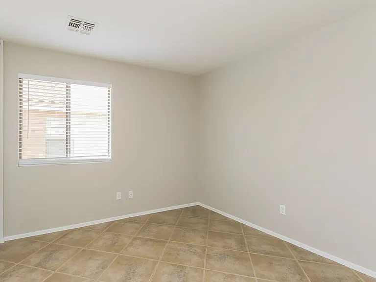 5743 E Flossmoor Cir — Photo 13