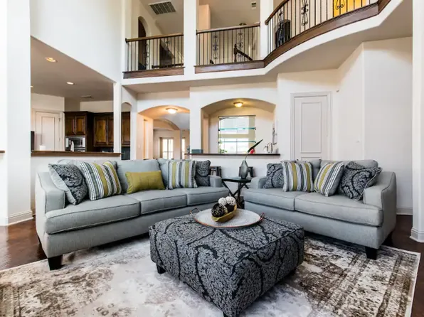 7100 Garden Laurel Ct, Plano, TX 75024