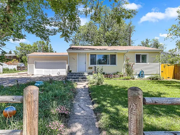 1718 Newton Dr, Cheyenne, WY 82001