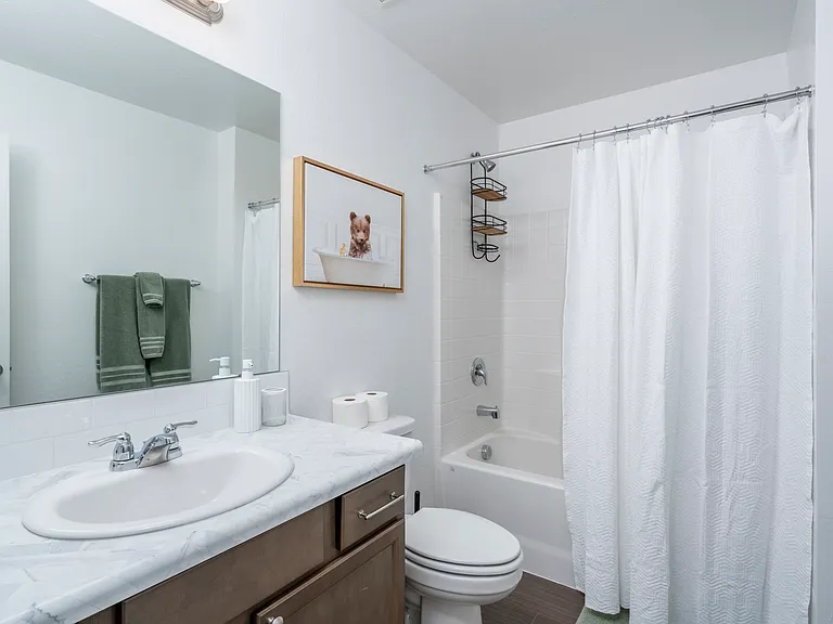 1642 N Cameron St — Photo 13