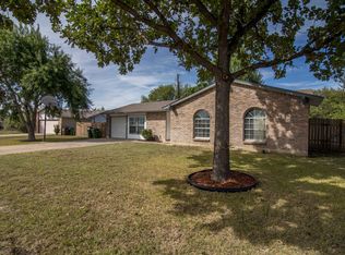 1600 Meadows Dr, Round Rock, TX 78681