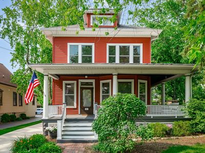 201 E Schiller St, Elmhurst, IL, 60126