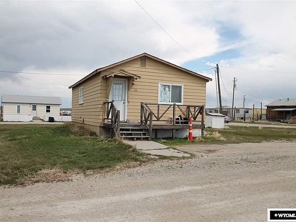 3rd image of 409 S 20th St E