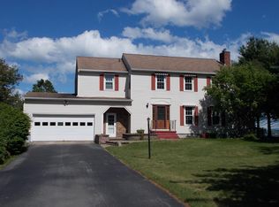 32 Gravelly Point Dr, Plattsburgh, NY 12901