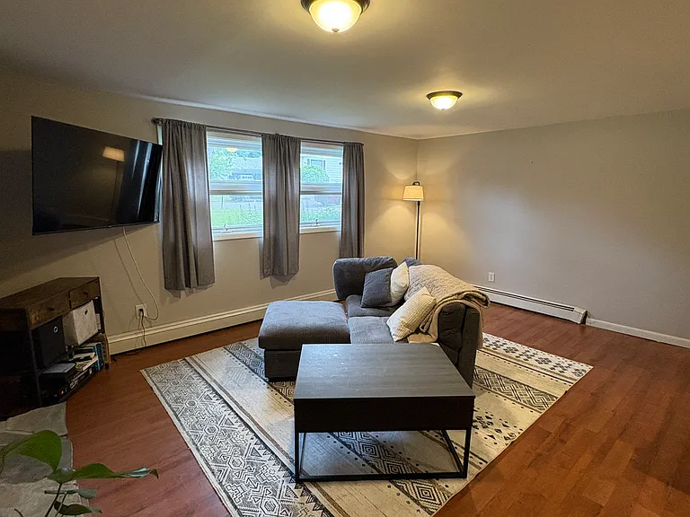 311 N 18th Ave #2 — Photo 13
