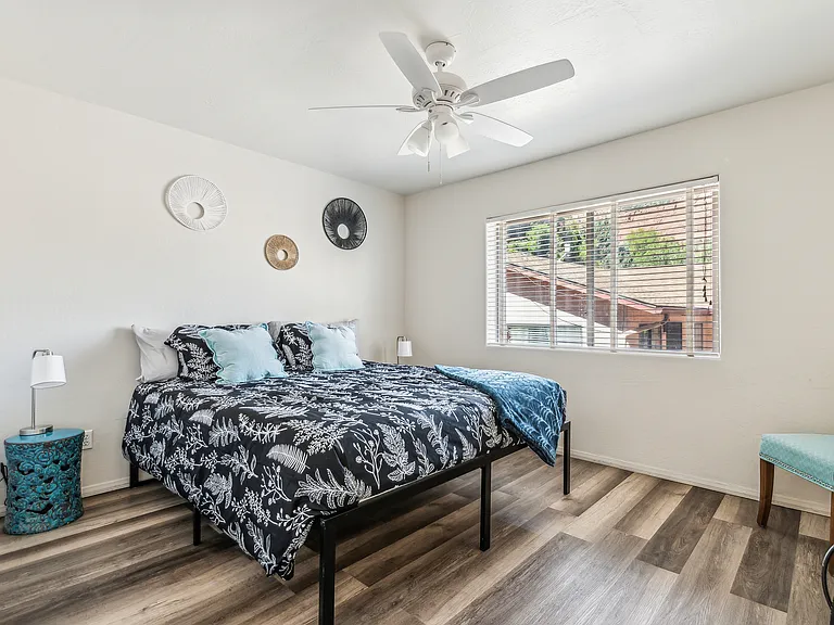 120 Sugarloaf St — Photo 5