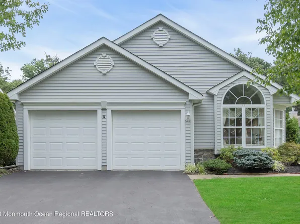 15 Rosewood Drive, Lakewood, NJ 08701