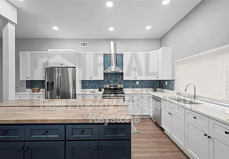 6319 Saint Marie St — Photo 13
