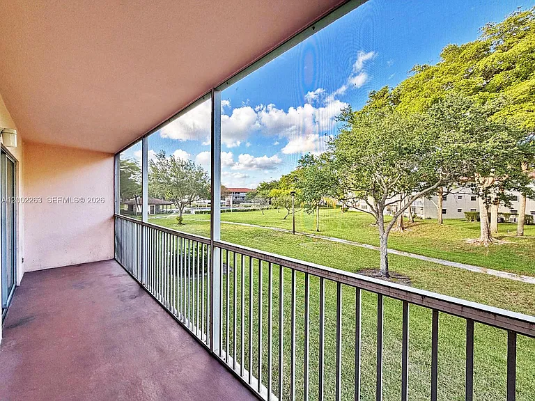 251 SW 134th Way #210M — Photo 9