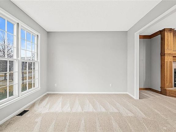 4th image of 22401 W 52nd Ter