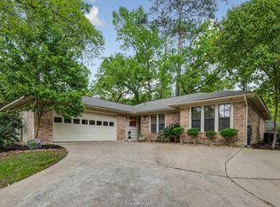 1943 Foxbriar Dr, Huntsville, TX 77340