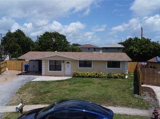 1684 N 25th Ct, Riviera Beach, FL 33404