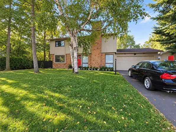 22 Northview Rd, Ottawa, ON K2E 6A7