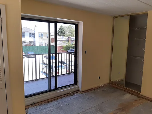 Rented by Max & Associates Realty Corp | media 3