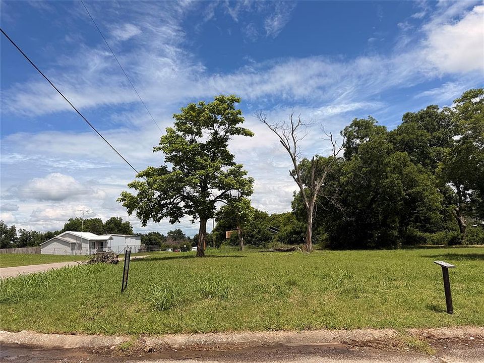 1st image of 1028 Eureka St Lot 31-32