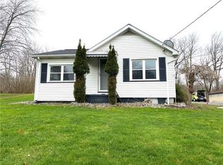 102 Savannah Gardner Rd, New Castle, PA 16101