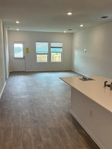 204 Inks Ln — Photo 9