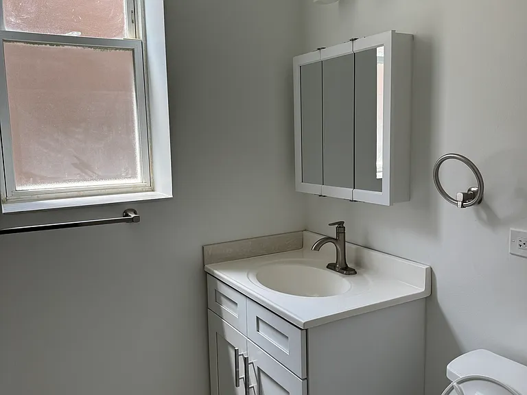 908 N Fairfield Ave #2 — Photo 9