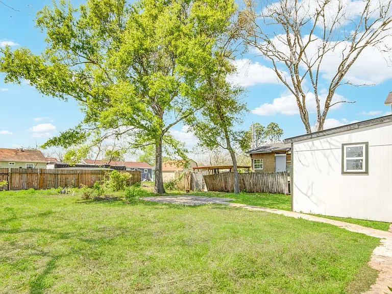 418 S Kansas St — Photo 29