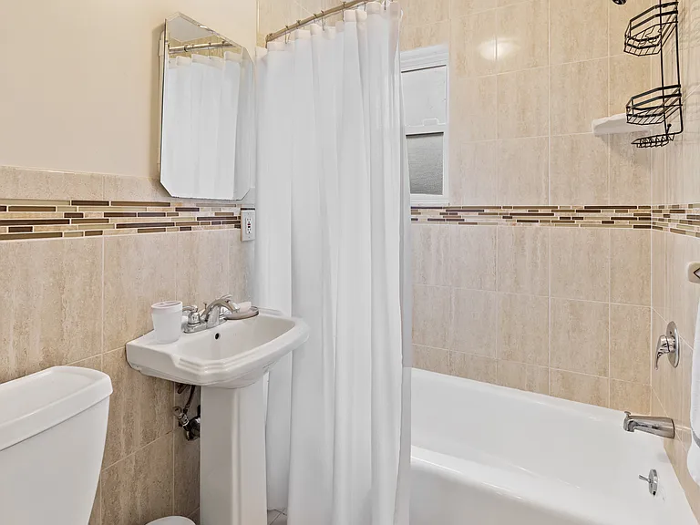 74 Scotts Landing Rd — Photo 15