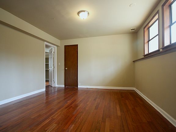 3rd image of 747 Bayliss Dr