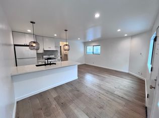 3366 Descanso Dr., Los Angeles, CA 90026