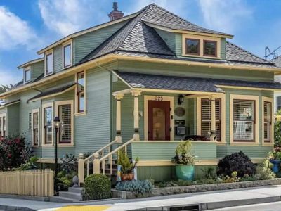 225 Lobos Ave, Pacific Grove, CA, 93950