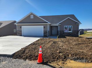 140 Charolais Cir, Fairmont, WV 26554