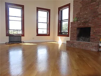 Rented by R New York