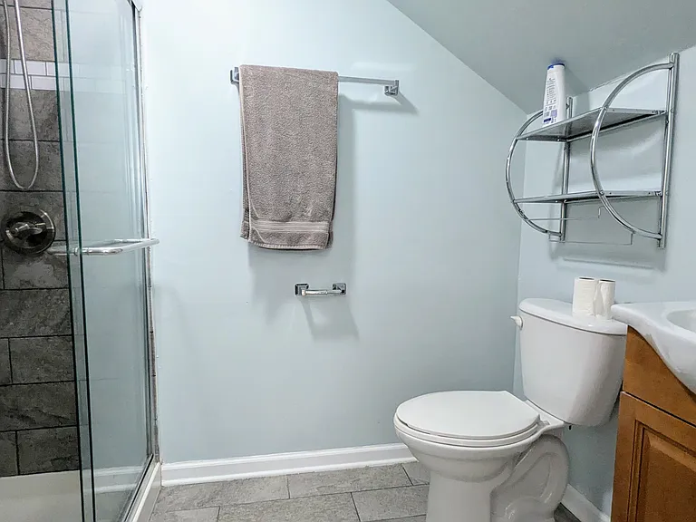 319 W Doral Ct — Photo 14