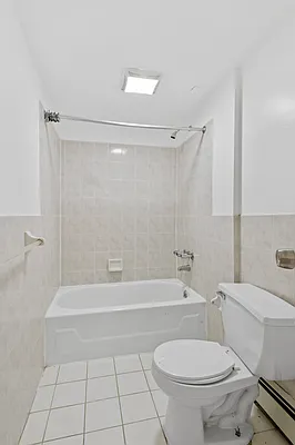 Rented by Voro, LLC | media 9