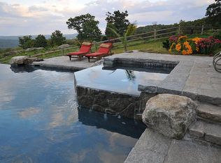 339 Hoop Pole Hill Rd, Woodbury, CT 06798