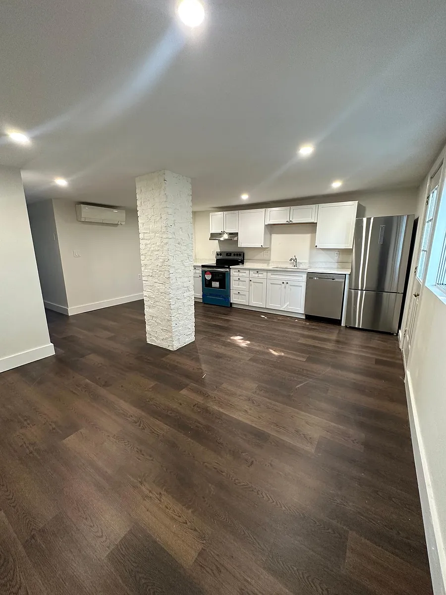 Building Photo - 26 Hamilton St #3