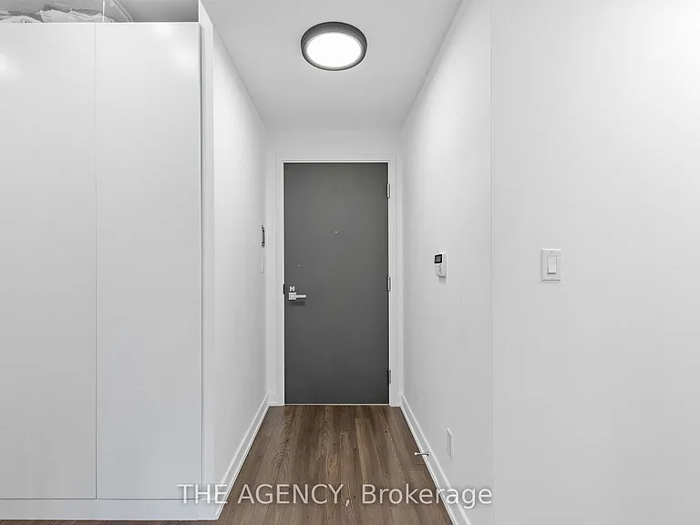 30 Ordnance St #1811 — Photo 28