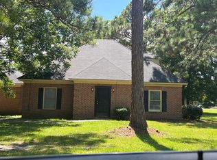 200 Merrywood Dr, Statesboro, GA 30458