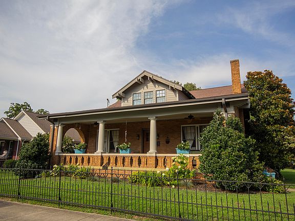 2nd image of 400 N 16th St