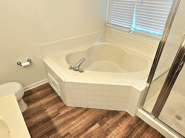 44 Bensmill Ct — Photo 11