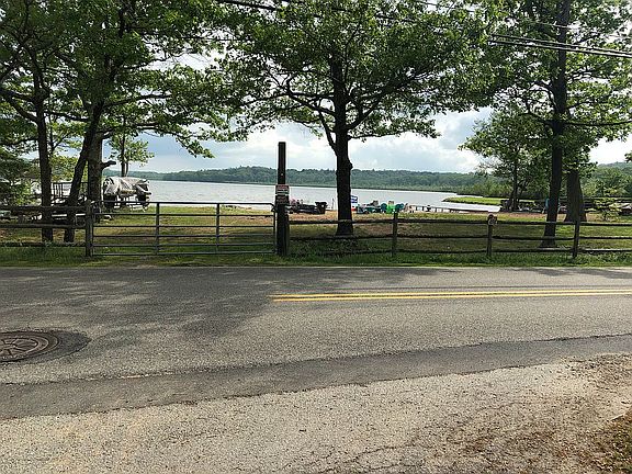 2nd image of 13 Lakeview Ave