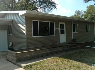 303 Bess St, Washington, IL 61571