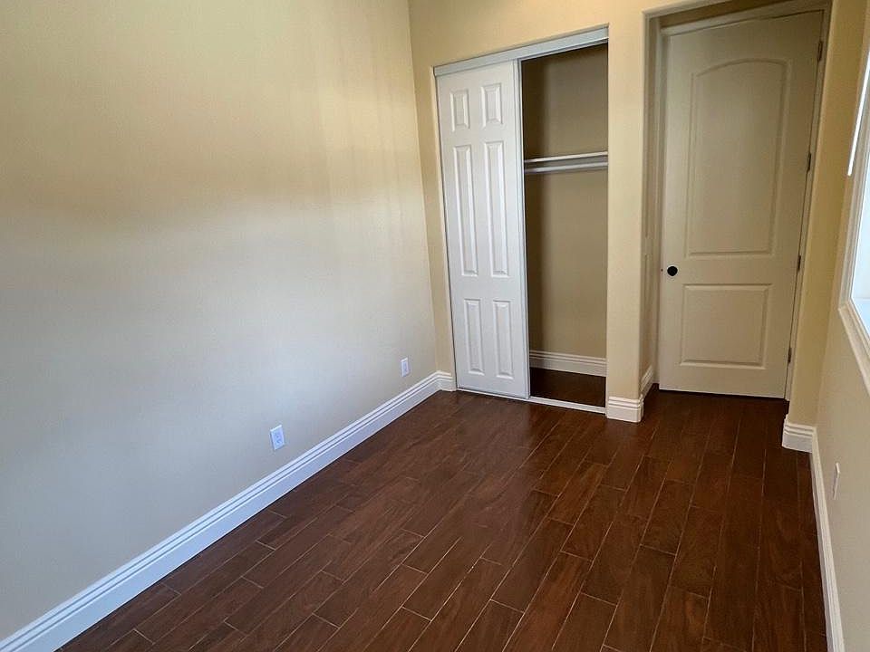 1st image of 408 W Le Roy Ave