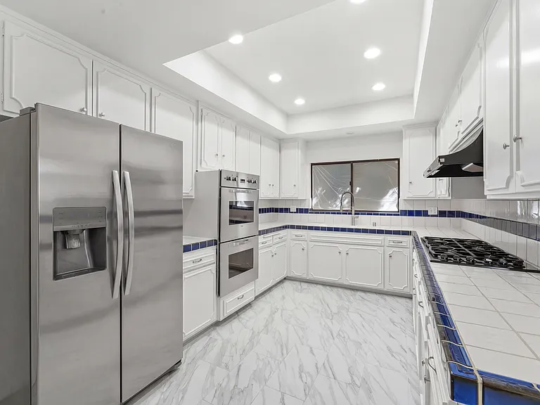 3329 Dona Rosa Dr — Photo 28