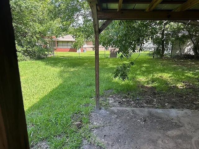 1008 Holiday Dr — Photo 13