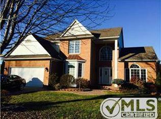 1921 S Shore Dr, Rochester Hills, MI 48307