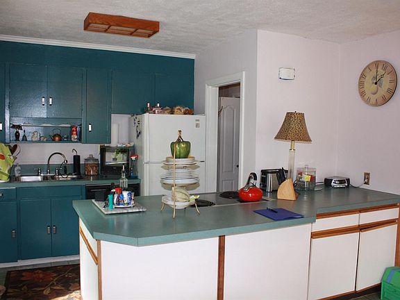 4th image of 2100 Mimosa Dr