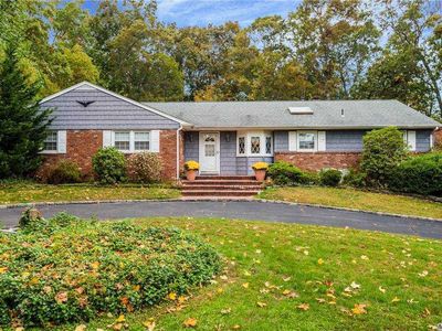 545 Wolf Hill Rd, Dix Hills, NY, 11746
